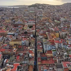 Nennella A Spaccanapoli Nápoles