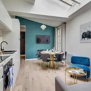 141 Klein - Superbe A Paris. Apartamento París