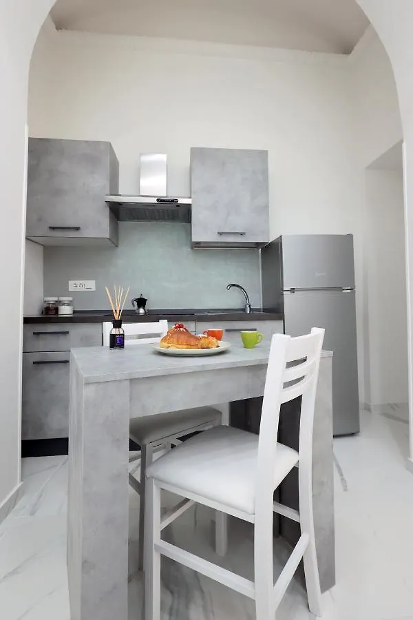 Othalan B&B Naples Italie