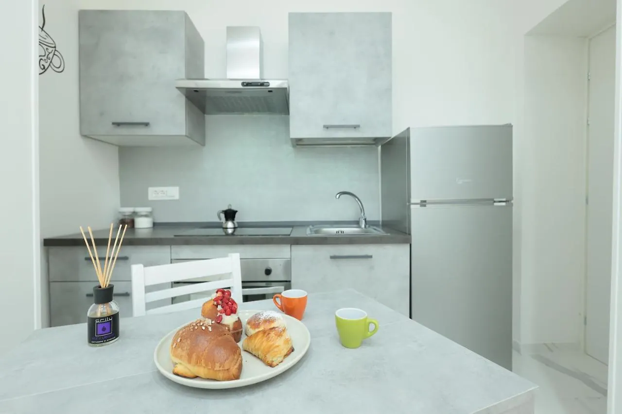 Othalan B&B Naples 0*,  Italy
